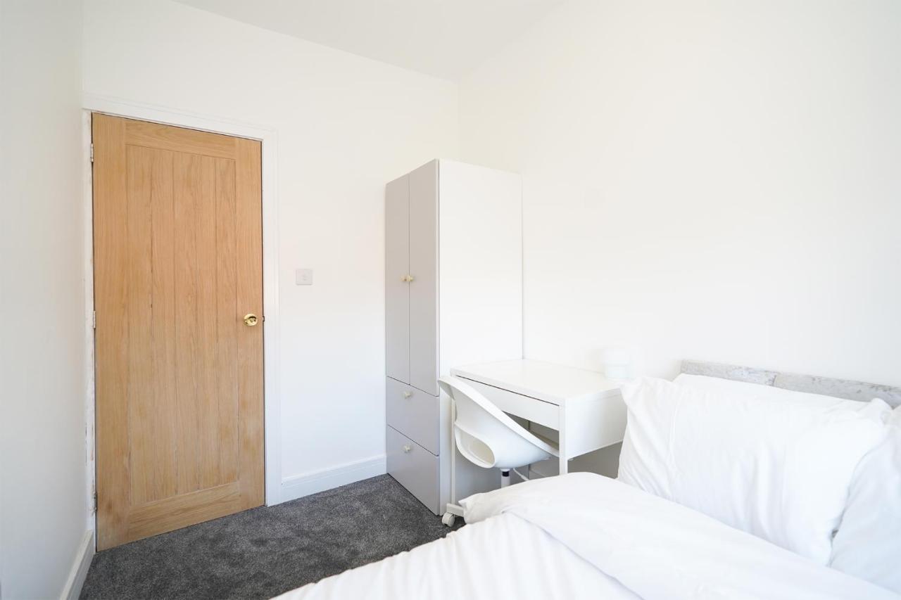 Charlotte House, Entire Private House, Close To City Centre, Wifi Sheffield Ngoại thất bức ảnh